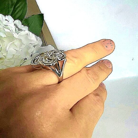 925 Silver LARGE FLOWER CAMELIA Ring SIZE 8 Simulated Diamonds Stamped Cocktail - Picture 6 of 8